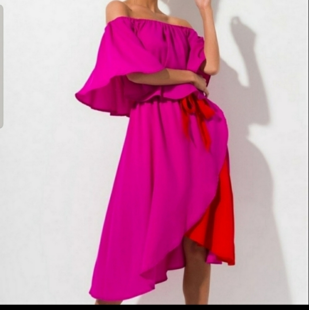 Akira two-toned midi off the shoulder dress sz M
